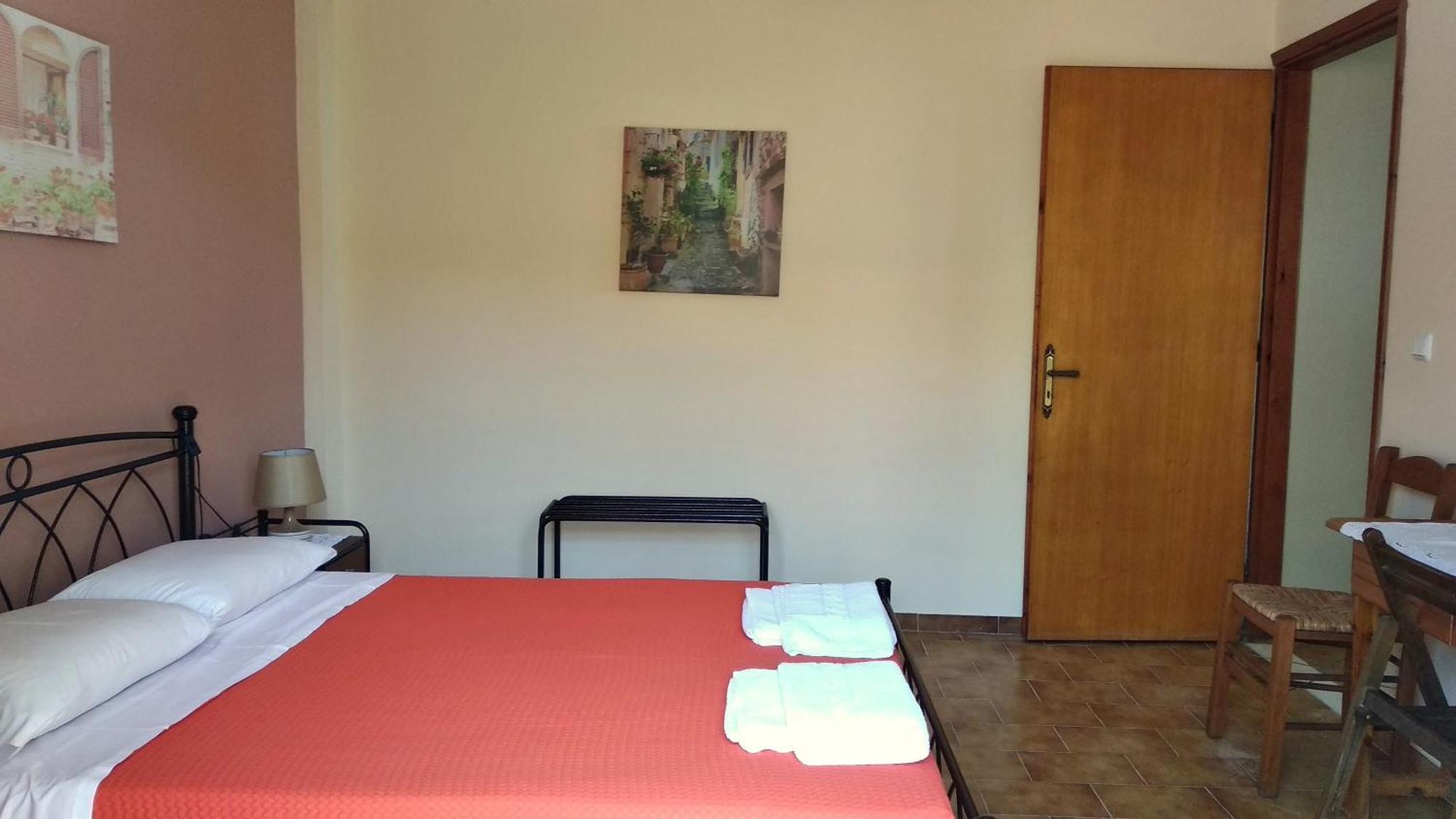 Polymnia Apartments Spartia  Room photo